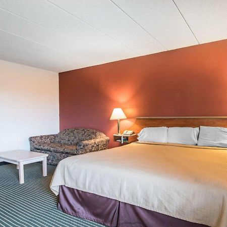 Econo Lodge Plymouth Dış mekan fotoğraf